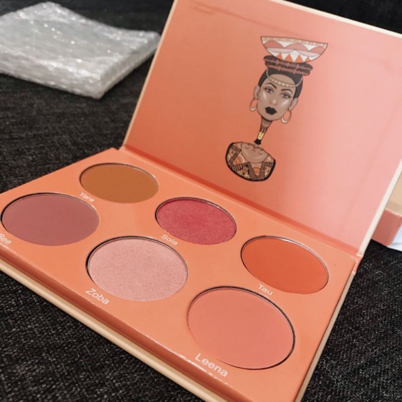 Phấn má Juvias Palace