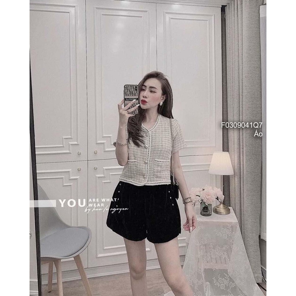 Áo dạ nút phối viền có túi hai bên tay ngắn!