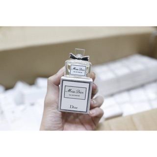 Nước hoa dior miss dior eau de pàum 5ml
