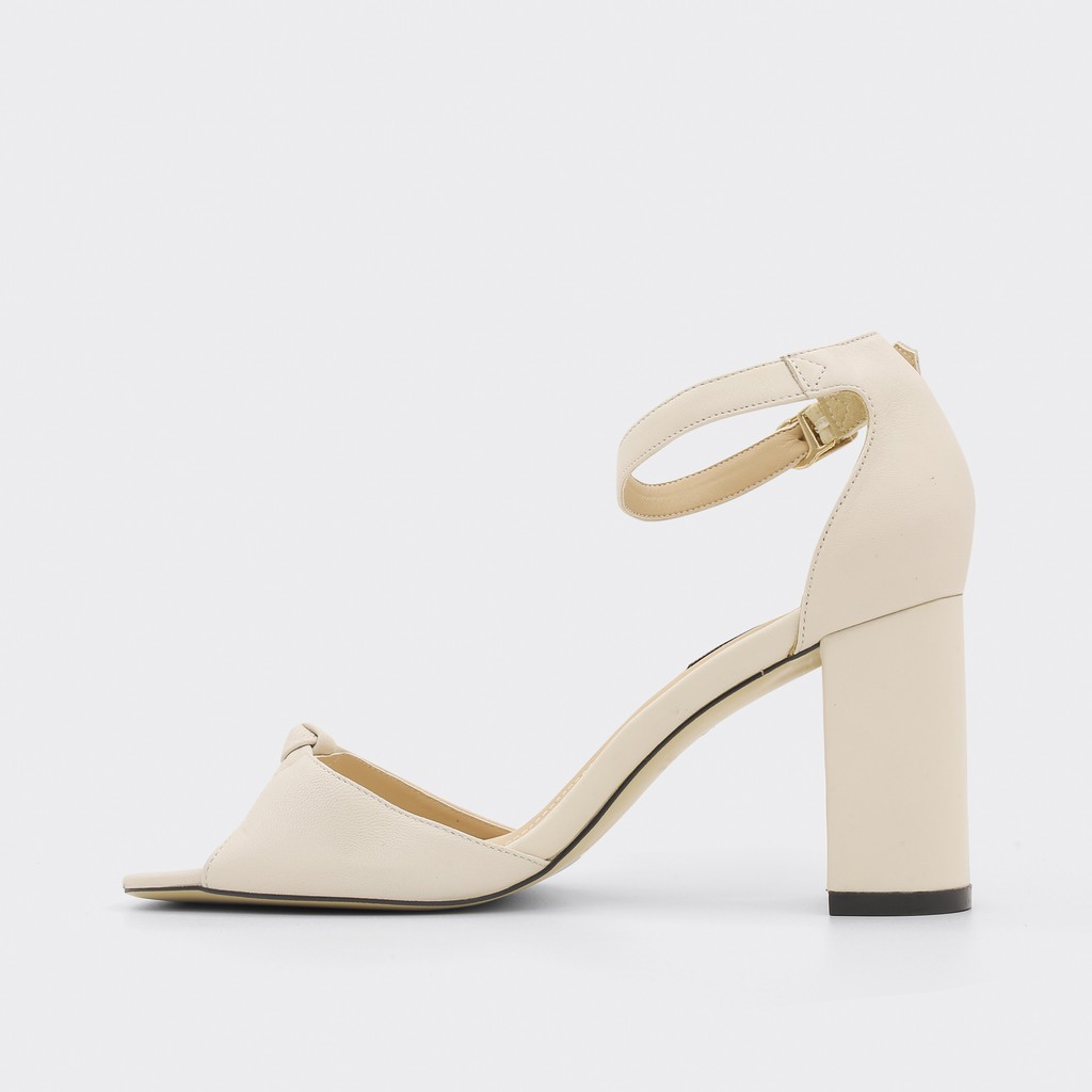 Giày sandals nữ gót vuông Christina-Q XDN223