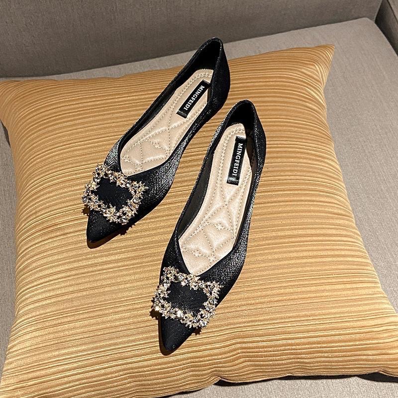 Giày bệt đính đá quảng châu