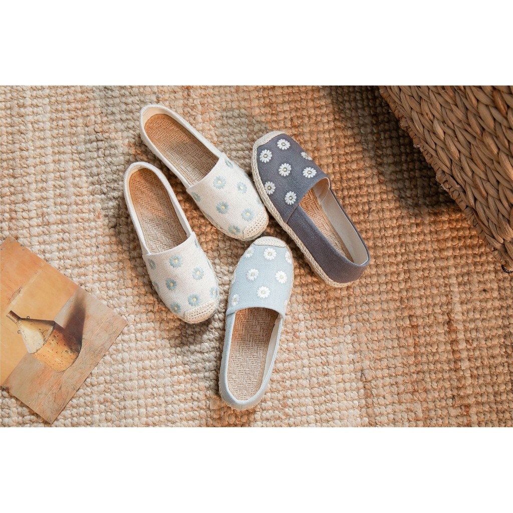 TAM31 giày thêu hoa | BigBuy360 - bigbuy360.vn