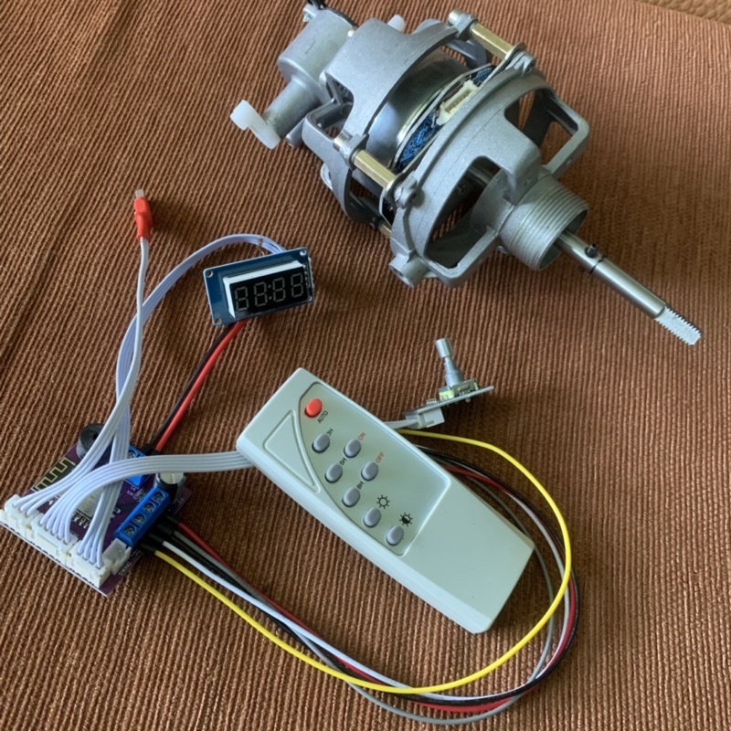 Đầu quạt không than DC inverter remote BLDC Nidec Peak 84W inverter mạnh mẽ tiết kiệm điện