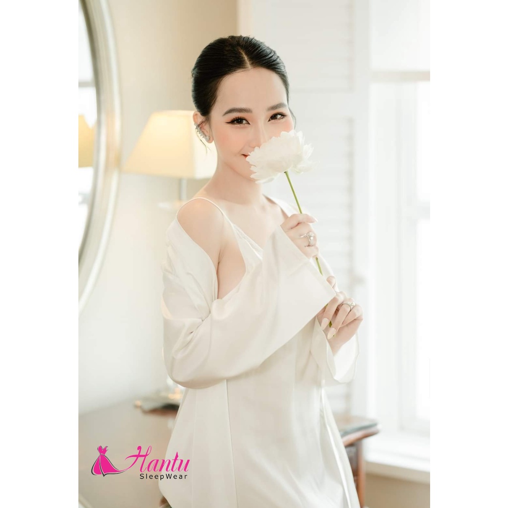 Áo choàng chụp hình phóng sự cô dâu Hantu Sleepwear