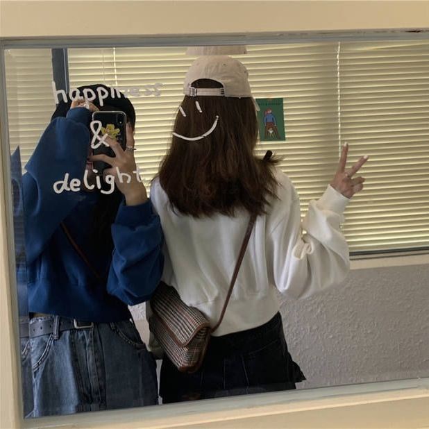 Áo Sweater Ngắn Dáng Rộng Tay Dài Eo Cao Màu Trơn Thời Trang Mùa Đông Phong Cách Hàn Quốc Cho Nữ