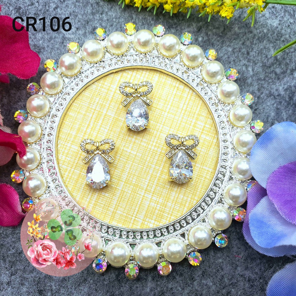 Mã CR106 . Charm kim loại dòng siêu cao cấp đính đá trang trí móng siêu xinh.