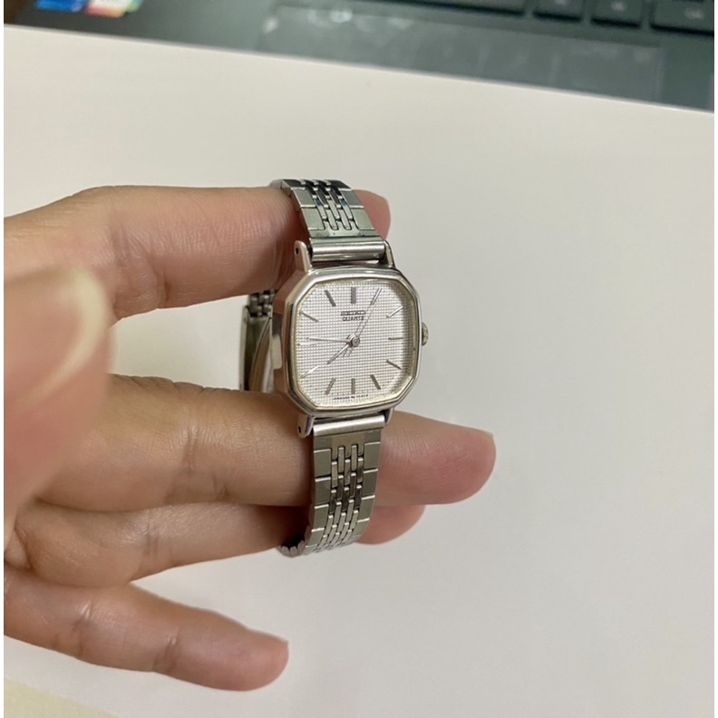 Đồng hồ nữ thương hiệu SEIKO
