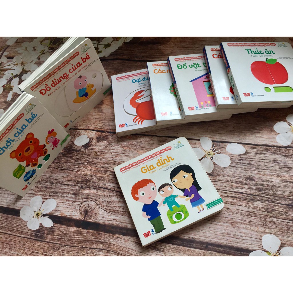 Sách - Gia đình (thuộc Bộ sách chuyển động thông minh đa ngữ Việt - Anh - Pháp) | BigBuy360 - bigbuy360.vn