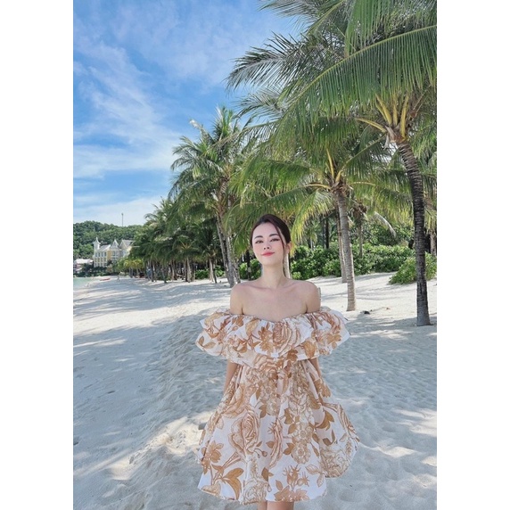 Đầm hoa bẹt vai