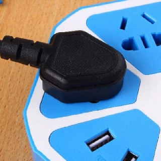 Ổ điện 2 cổng USB và 5 ổ chấu