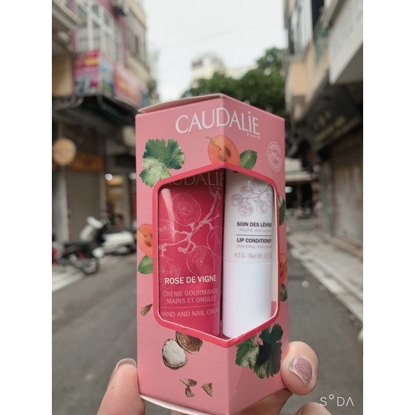 SET SON DƯỠNG💄 TẶNG KÈM KEM DƯỠNG TAY🤲 CHIẾT XUẤT NHO CAUDALIE
