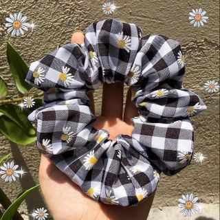 Sỉ 10 Scrunchies caro. Hoa cúc . Hoạ tiết
