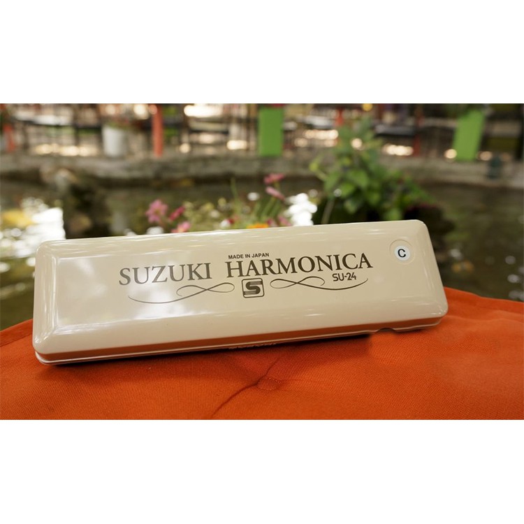 Kèn Harmonica Suzuki SU-24 lỗ 2 Timer Tremolo tone C chính hãng