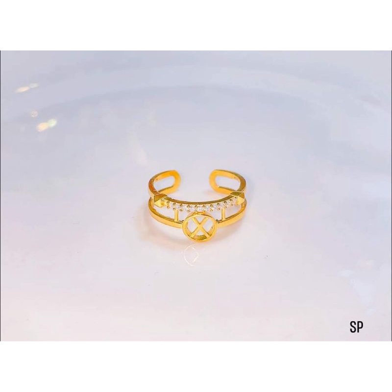 NHẪN CHỮ CÁI BẠC TA XI VÀNG