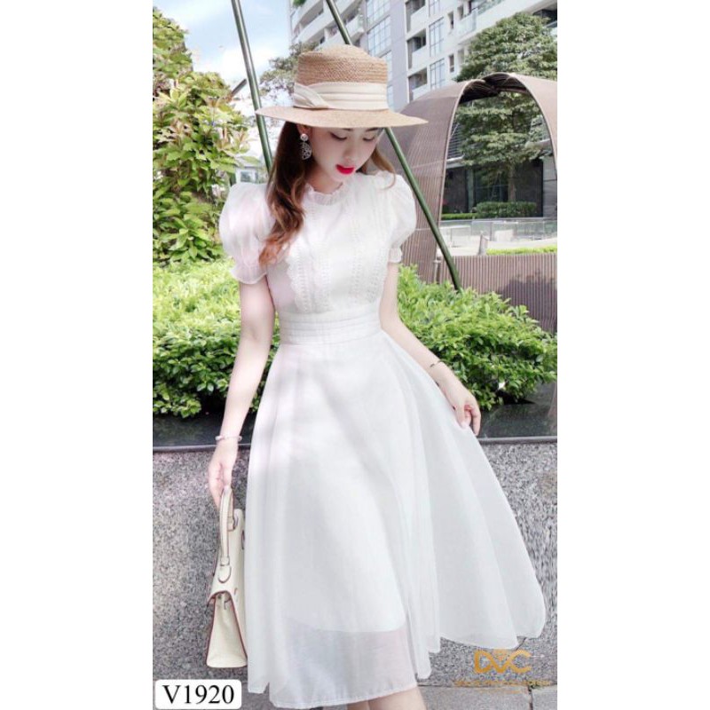 [VÁY ĐI TIỆC CAO CẤP] VÁY TRẮNG XOÈ THIẾT KẾ | BigBuy360 - bigbuy360.vn