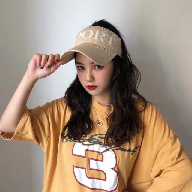 Mũ lưỡi trai nữa đầu