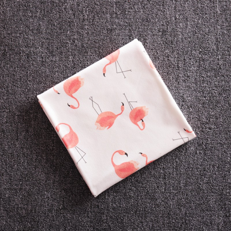 Chăn quấn em bé sơ sinh