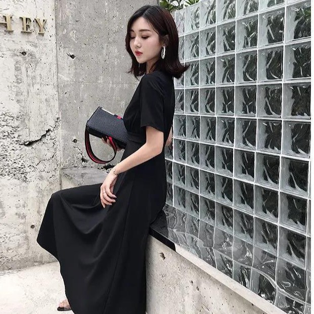 Beautiful classic French square neck short sleeve dress