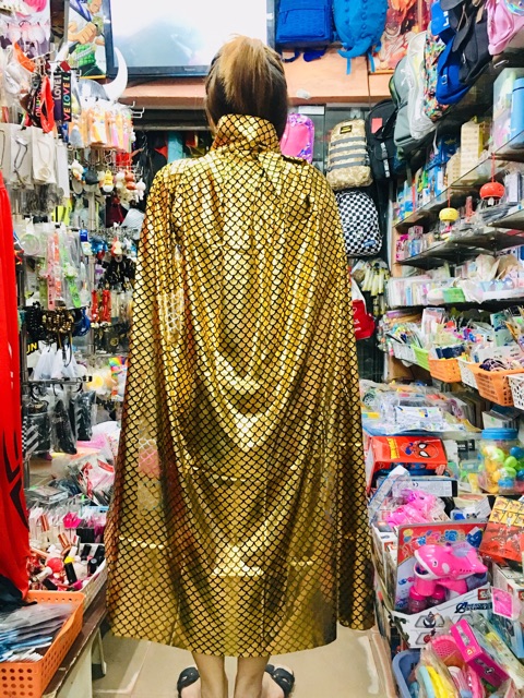 Áo choàng phù thuỷ hoá trang halloween hình vẩy cá