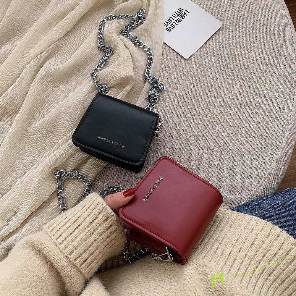 Túi đeo chéo vai bằng da kích thước nhỏ phối chữ thời trang cho nữ