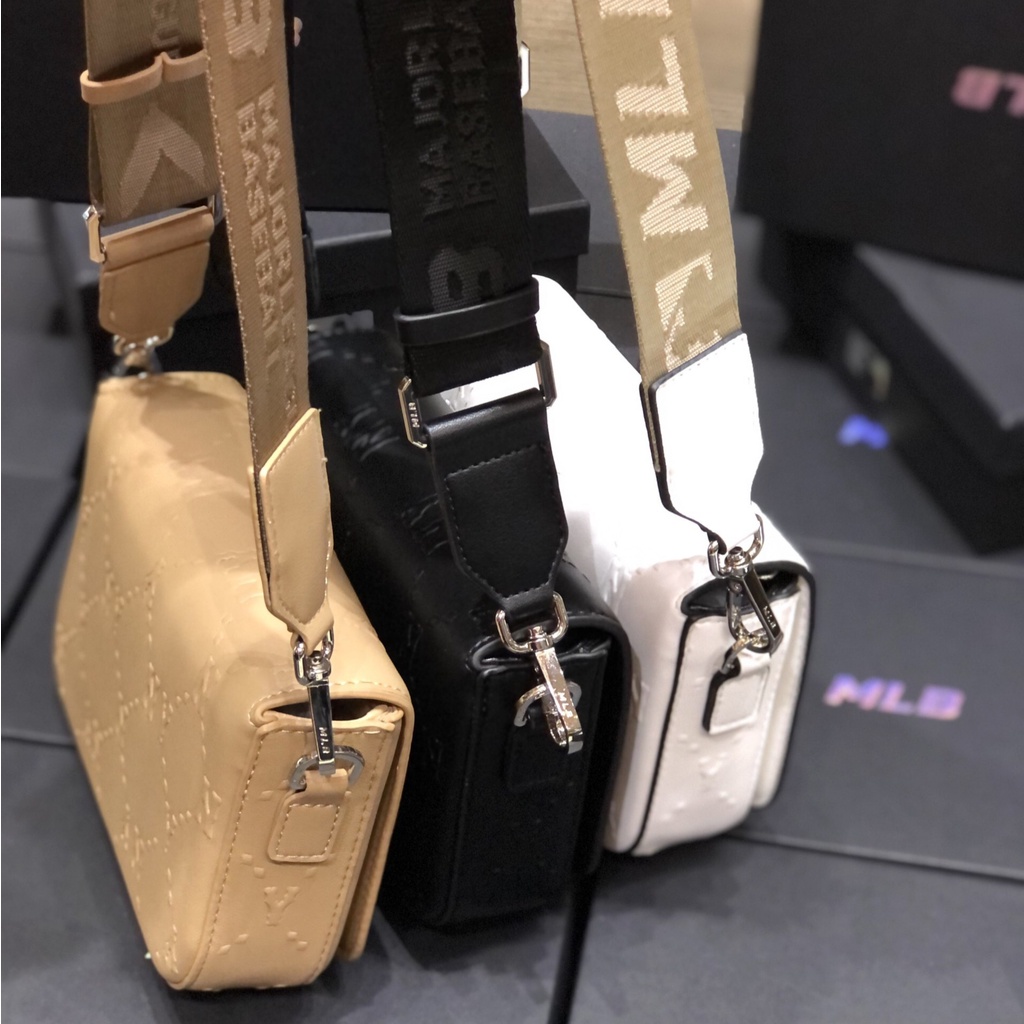 Túi đeo chéo nữ chữ nhật MLB họa tiết monogram NY fullbox size 18