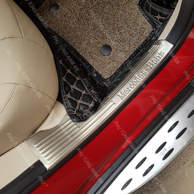 ỐP CHỐNG TRẦY BỆ BƯỚC MERCEDES GLC, C, GLK, E