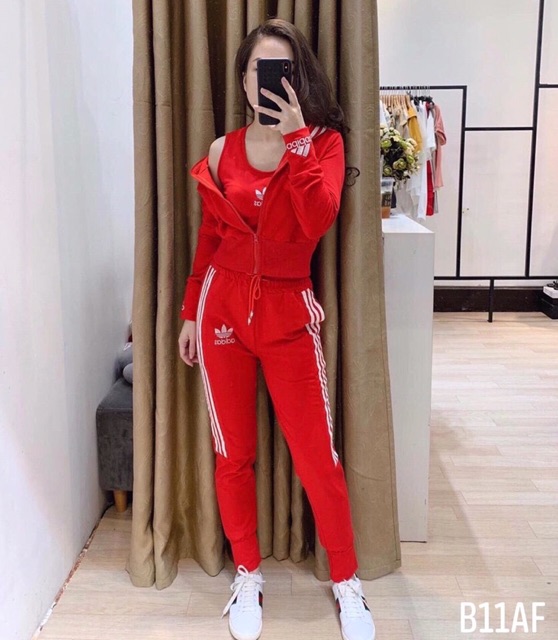 Sét thể thao nữ