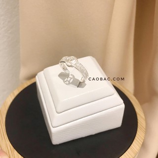 Nhẫn kim tiền cạnh 2 hàng đá kim tiền trơn giữa size 12