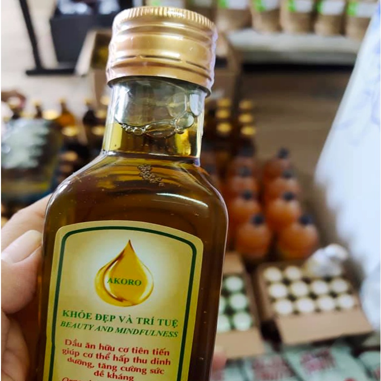 Dầu mè  đen ép lạnh hữu cơ thương hiệu Akoro 100% tự nhiên nguyên chất