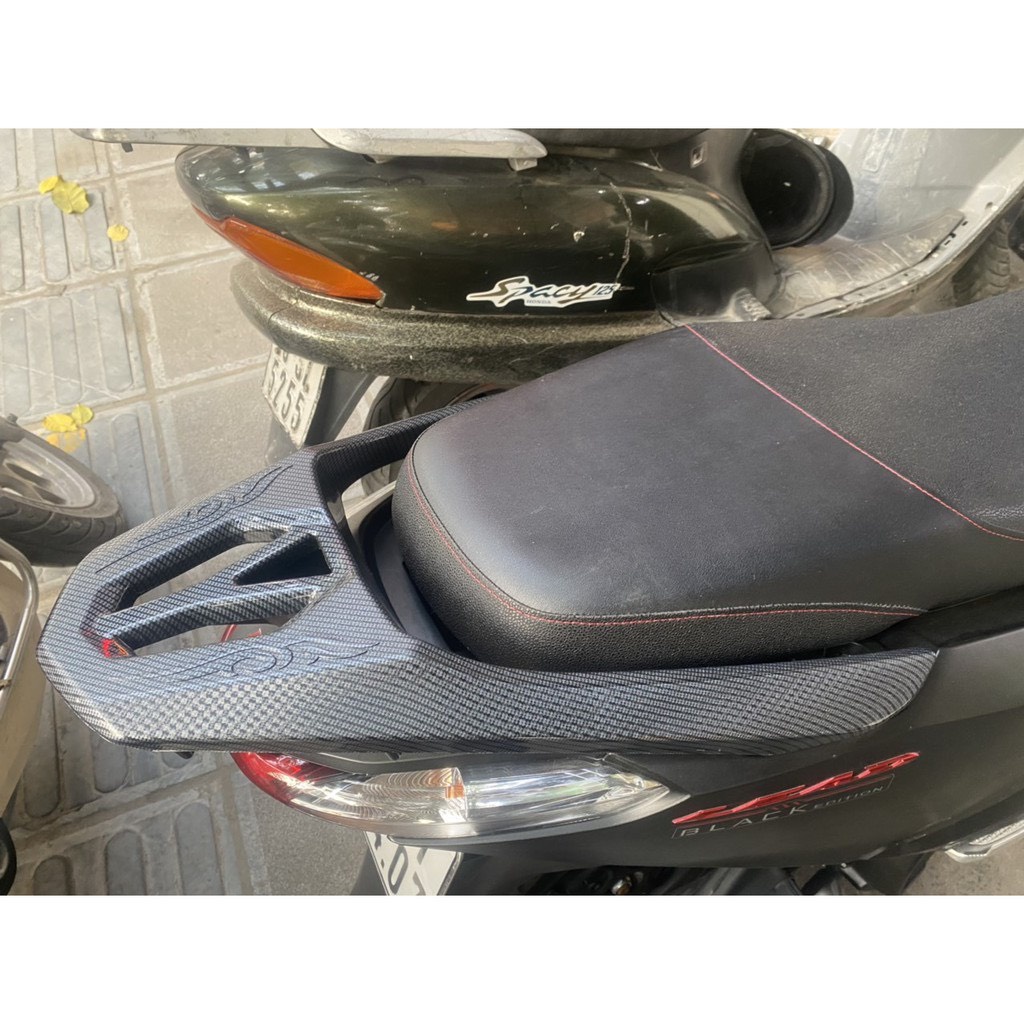 Ốp cảng sau  Xe Lead 2021 - 2017 Sơn Cacbon Cực Đẹp