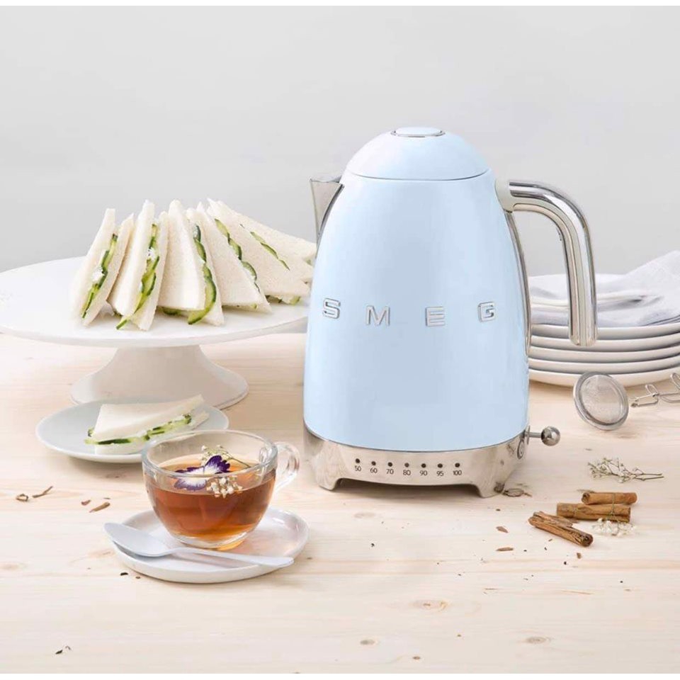 Ấm siêu tốc SMEG  có điều chỉnh nhiệt độ