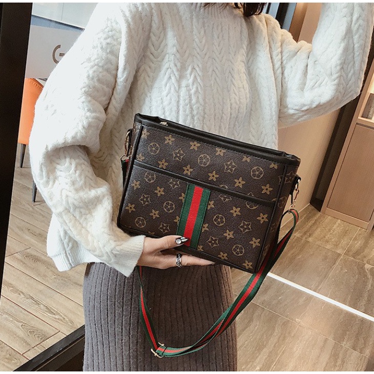 Túi đeo chéo nữ da PU sang trọng