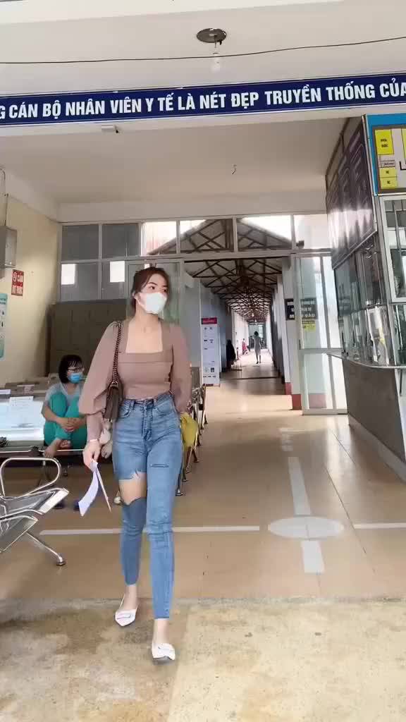 Quần jean nữ lưng cao rách gối co giãn,quần bò nữ dáng ôm chất jeans đẹp phong cách hàn | BigBuy360 - bigbuy360.vn