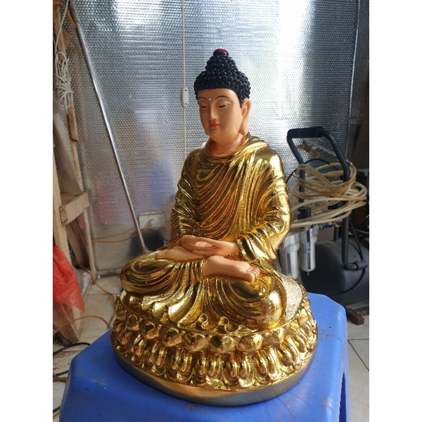 Tượng Bổn Sư Thích Ca Mâu Ni dát vàng 30cm