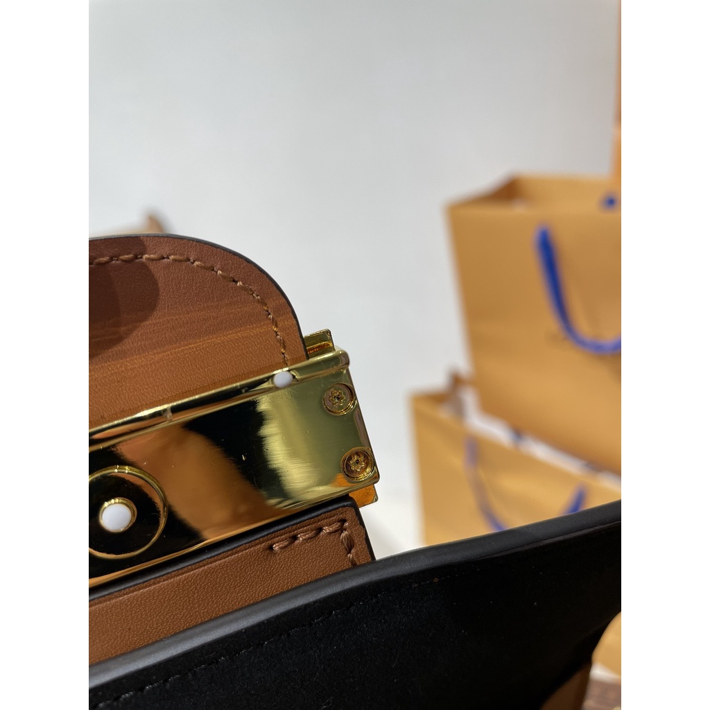 Túi xách L.V dauphine MM SP Fullbox carton nguyên seal size 21/Túi L.V dauphine Fullbox carton nguyên seal size 21