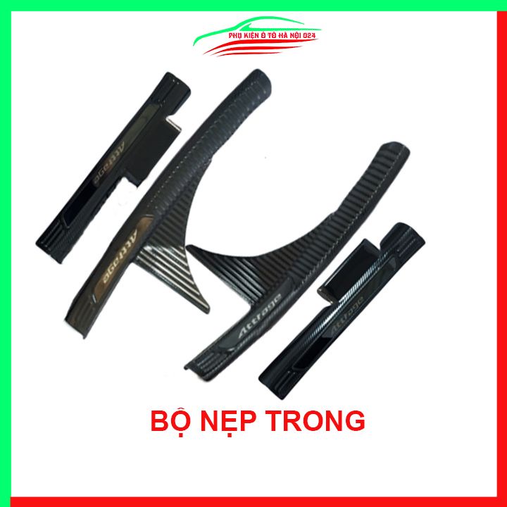 Ốp bậc cửa, nẹp bước chân Attrage 2016-2021 vân cacbon chống trầy bảo vệ trang trí xe