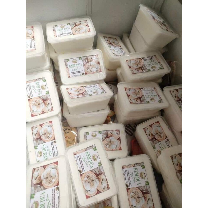 Kem dừa côn đảo kèm toping