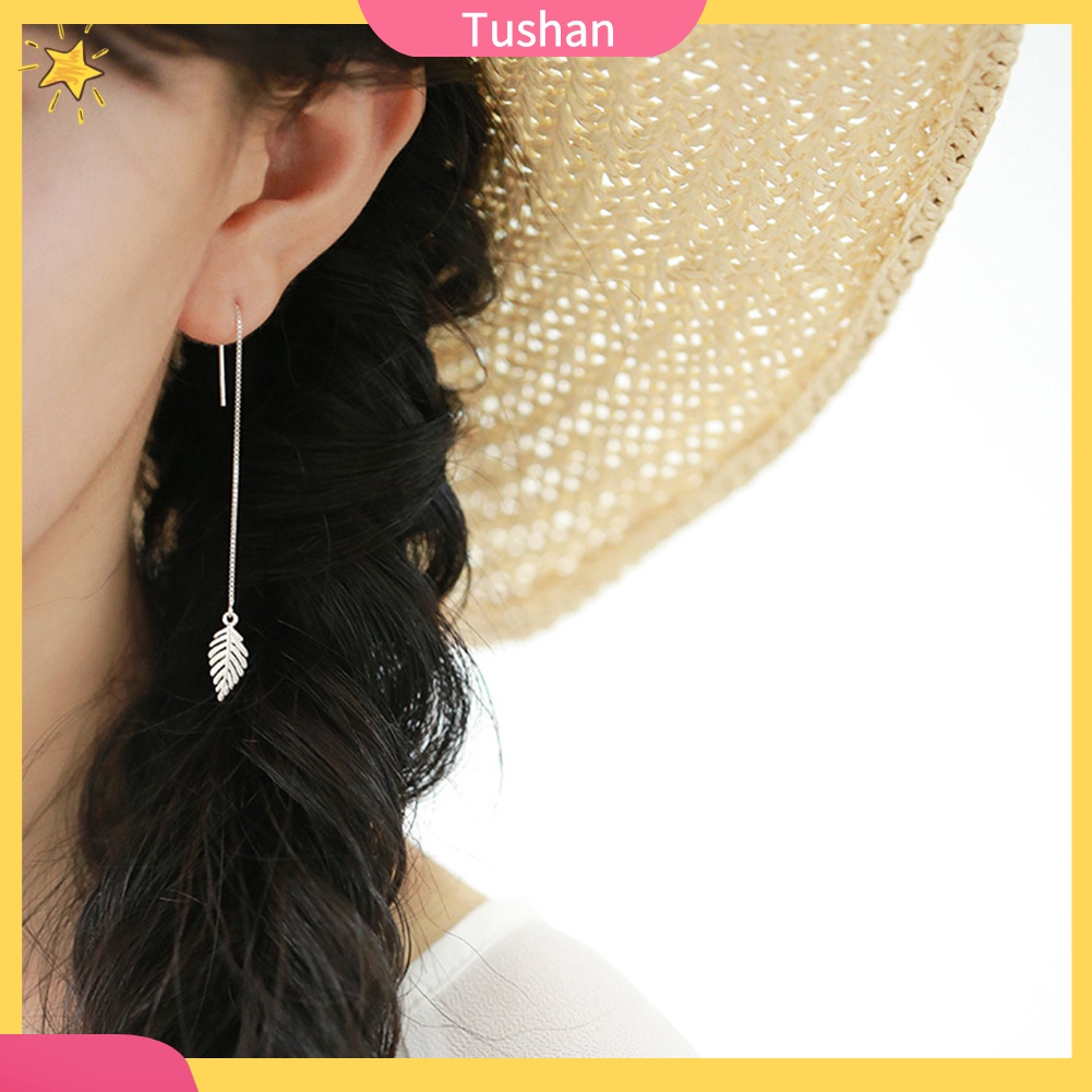 Khuyên tai dài hình chiếc lá phong cách trẻ trung thanh lịch dành cho nữ