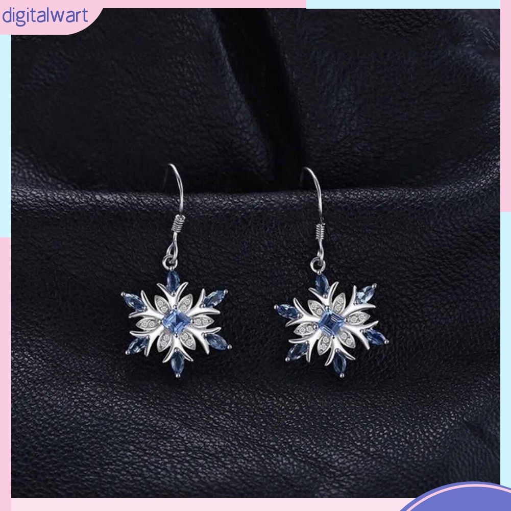 Đôi Bông Tai Dáng Dài Hình Hoa Tuyết Đính Đá Thời Trang Cho Nữ