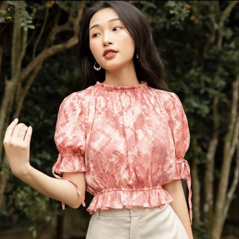 CECI CELA - áo bleed cổ cao