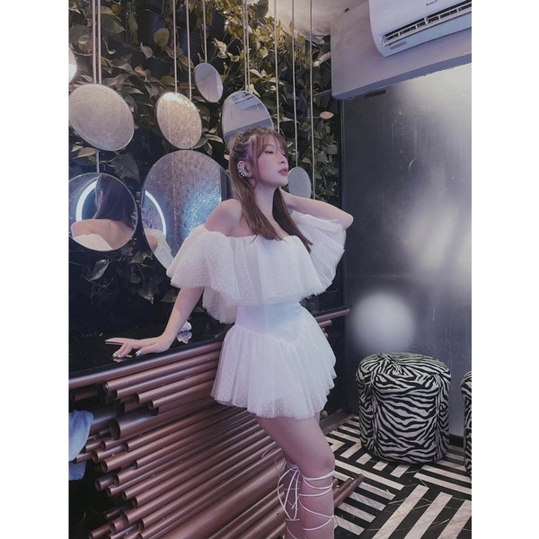 Jumpsuit Chấm Bi Trắng