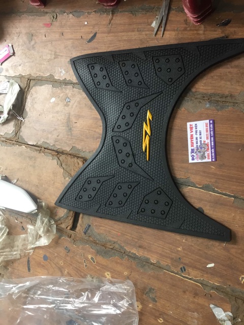 Thảm để chân cao su xe sh 2020-2022