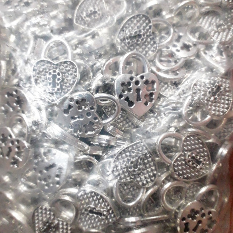 phụ kiện handmade sỉ 50gr = 23k