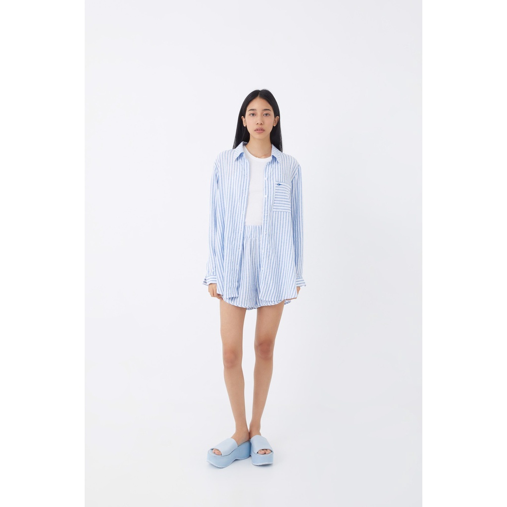 TheBlueTshirt - Áo Sơ Mi Phom Rộng Nữ Vải Lanh Xanh Dương Sọc Trắng - Oversized Pocket Linen Shirt - River Pinstripe