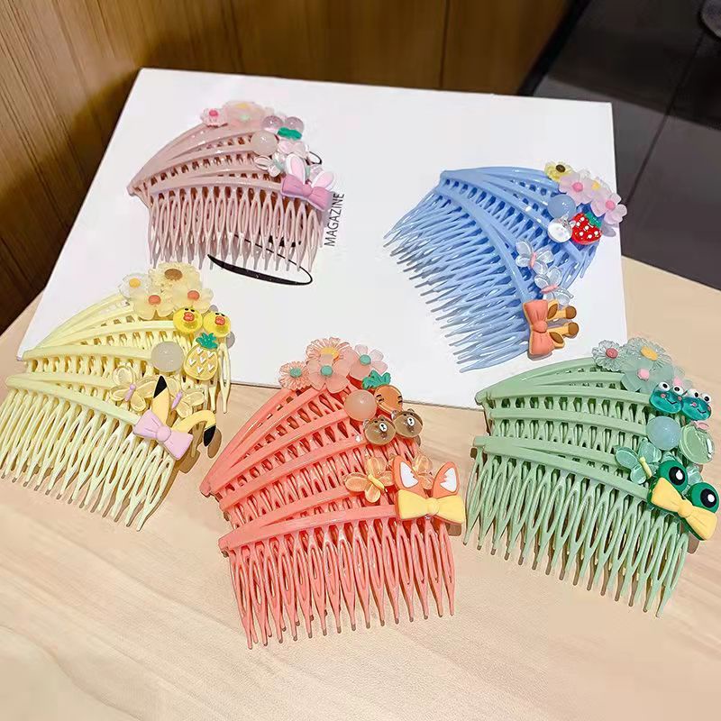 Kẹp tóc hình chiếc lược thiết kế tinh tế thời trang cho bé