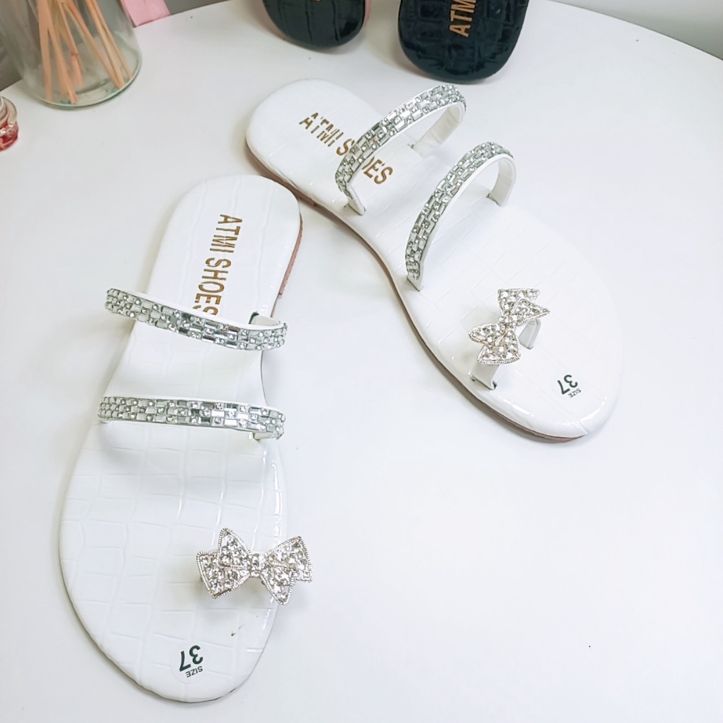 Dép Nữ đẹp Xỏ Ngón Đính Đá Quai Mảnh đi biển thời trang hè 2021 mã DDXB MINHTUYETSHOES