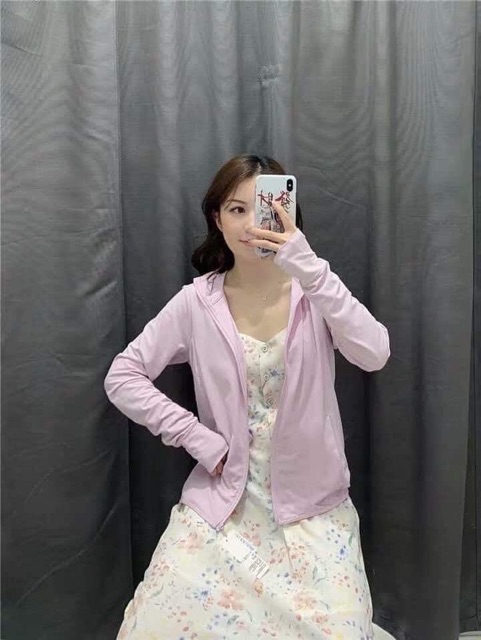 (Auth đủ bill) Áo chống nắng Uniqlo mẫu 2019 | BigBuy360 - bigbuy360.vn