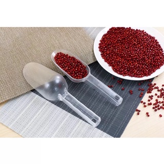Muôi xúc bột nhựa