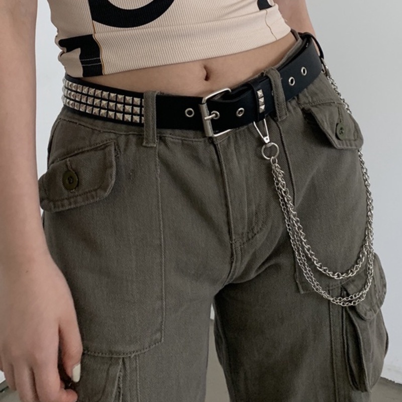 Thắt lưng khóa vuông đính đinh tán phong cách thời trang