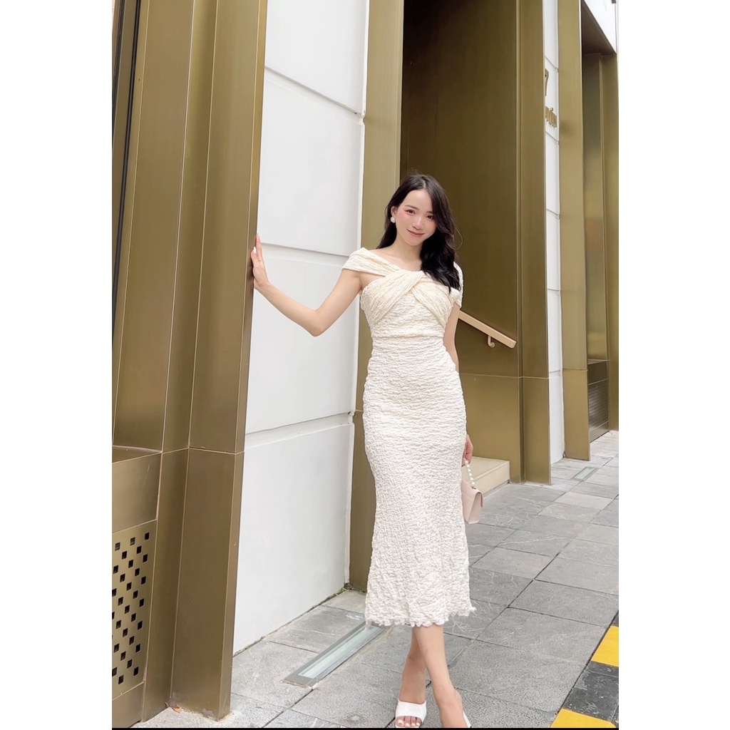 Đầm dự tiệc Body trễ vai 2 màu  - T0586 Copines